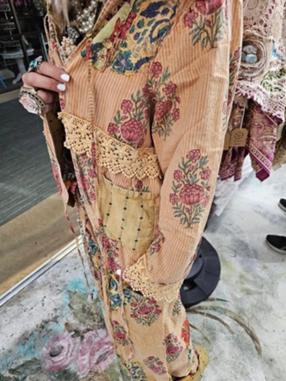 A RARE BIRD DAHLIA REVERSIBLE JACKET-ONE SIZE